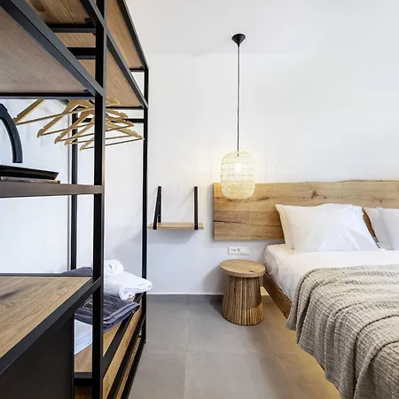 Sagredo Beachfront Retreat & By E-geo 4*