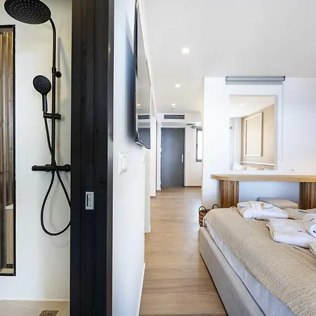 Hotel Sagredo Beachfront Retreat & By E-geo