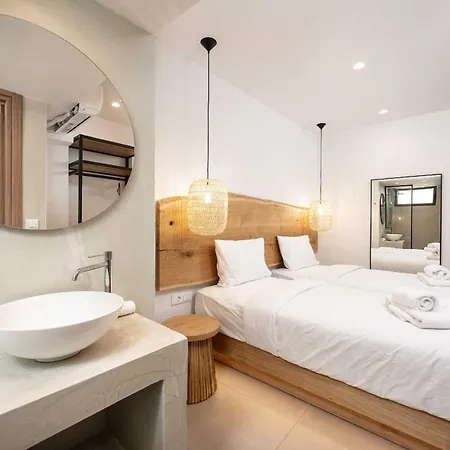 Sagredo Beachfront Retreat & By E-geo Hotel