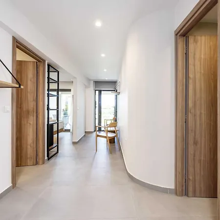 Hotel Sagredo Beachfront Retreat & By E-geo