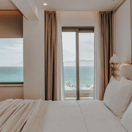 Sagredo Beachfront Retreat & By E-geo Ágios Fokás