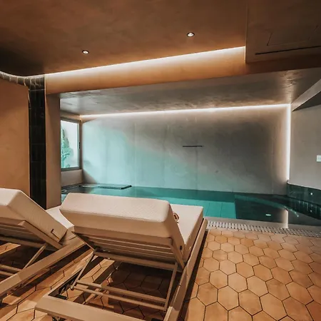 Sagredo Boutique & Ágios Fokás