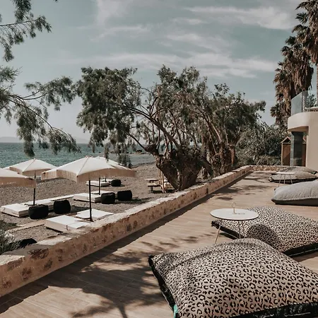 Sagredo Beachfront Retreat & By E-geo Hotel Ágios Fokás