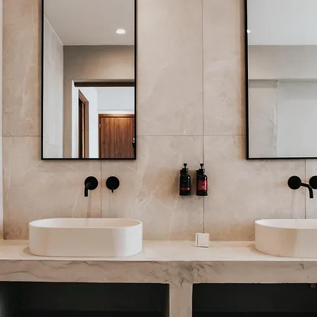 Sagredo Boutique & فندق Ágios Fokás