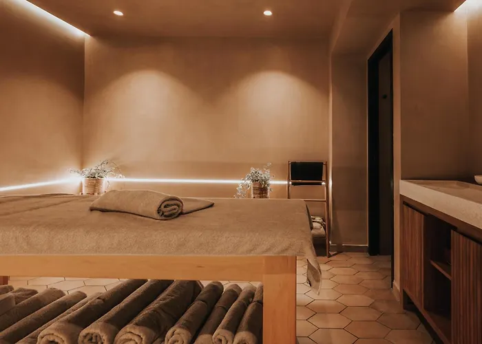 Sagredo Boutique & By E-geo 4*