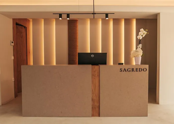 Sagredo Boutique & By E-geo Ágios Fokás